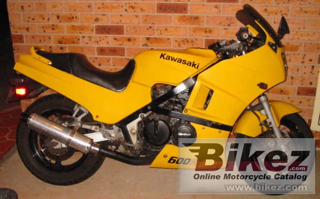 Big Photo courtesy of Paul Komnacki gpz 600 r (reduced effect) picture and wallpaper from Bikez.com